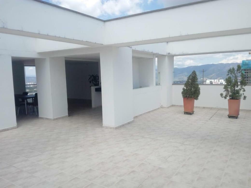 Amoblados Rugeles edificio stradastradasuites Bucaramanga Exterior foto